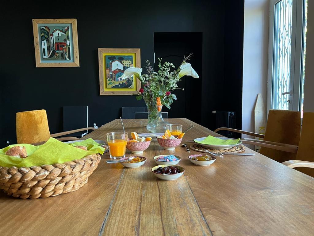 Chambre D'Hote Pres Bordeaux Au Chateau Camponac Bourg-sur-Gironde 外观 照片